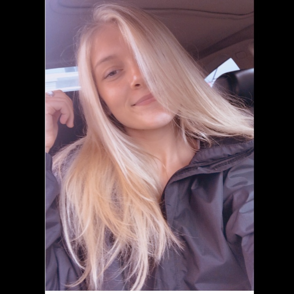 Meet your Posher, Ashley